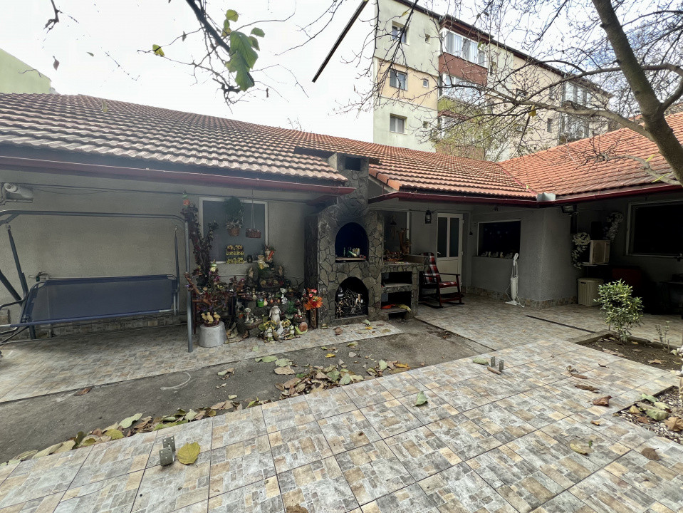 Casa individuala cu 4 camere de vanzare, zona Girocului 13, foxfort.ro