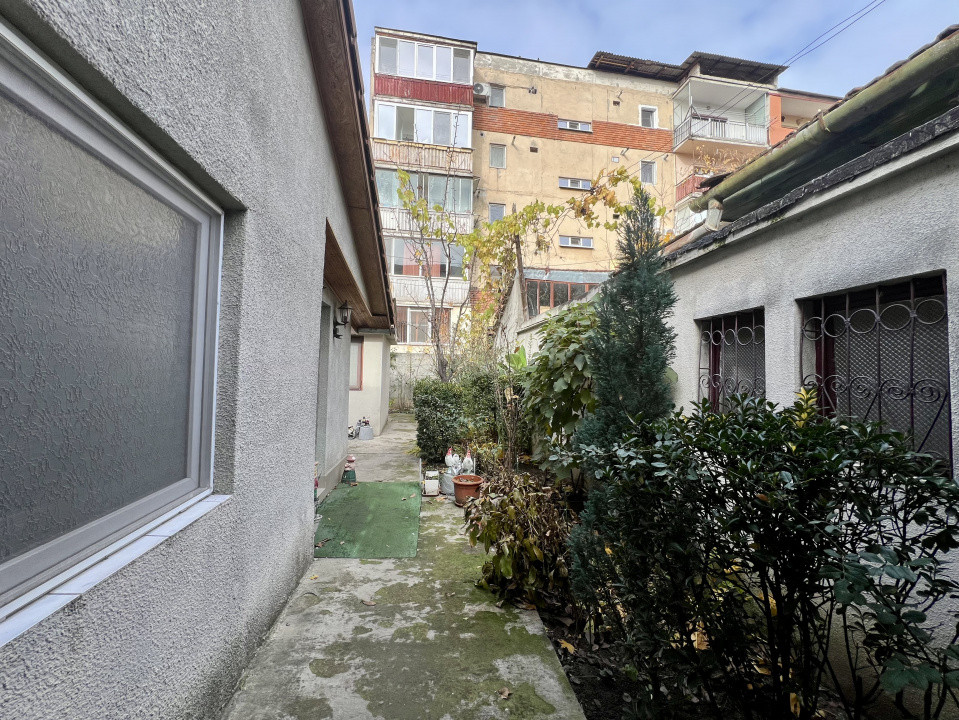 Casa individuala cu 4 camere de vanzare, zona Girocului 15, foxfort.ro