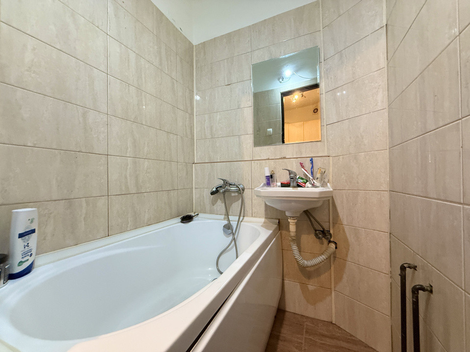 Garsoniera cu o camera de vanzare in Timisoara, zona Ronat 4, foxfort.ro