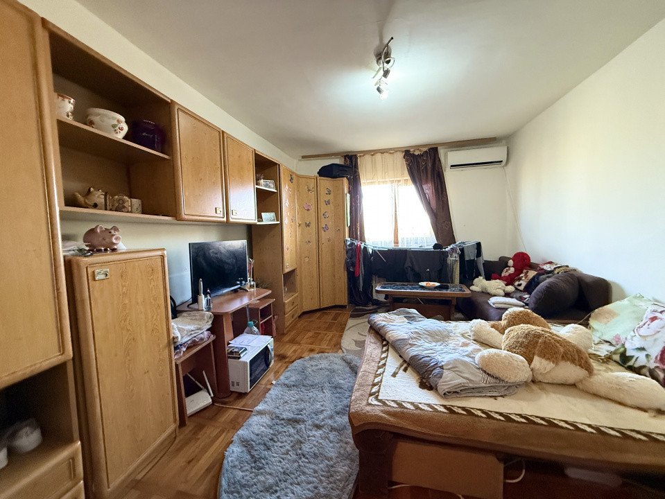 Garsoniera cu o camera de vanzare in Timisoara, zona Ronat 7, foxfort.ro