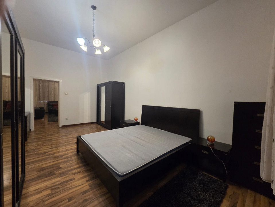 Apartament cu 2 camere semidecomandat, et 1, zona CENTRALA 3, foxfort.ro