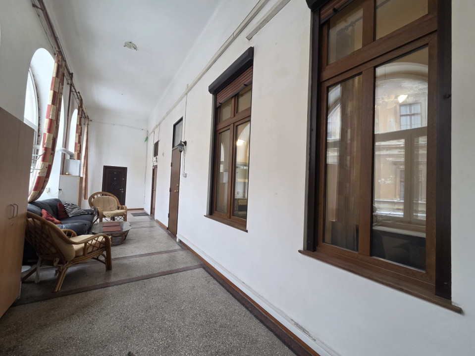 Apartament cu 2 camere semidecomandat, et 1, zona Centrala 10, foxfort.ro