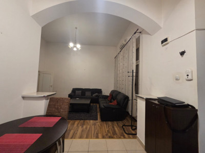 Apartament cu 2 camere semidecomandat, et 1, zona CENTRALA imagine mica 9, foxfort.ro