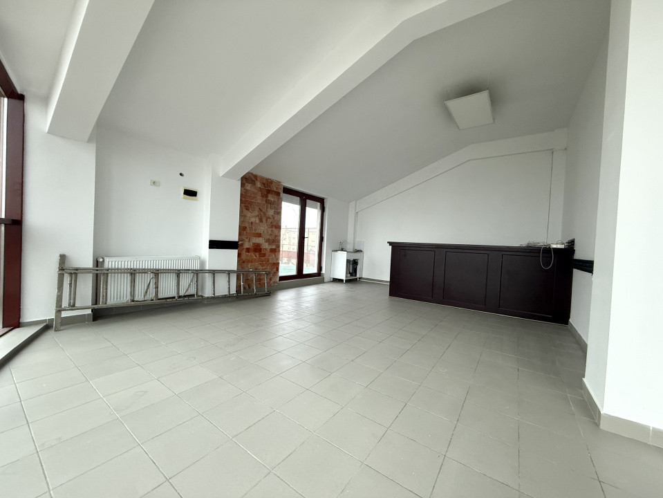 Cladire comerciala cu regim de inaltime P+2 E+M, suprafata 550 mp de inchiriat 14, foxfort.ro