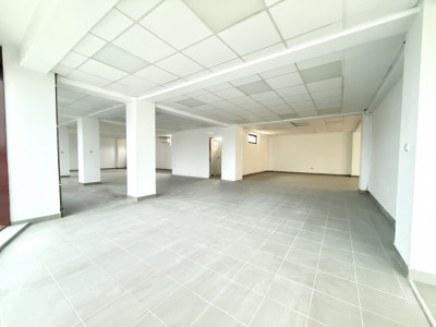 Cladire comerciala cu regim de inaltime P+2 E+M, suprafata 550 mp de inchiriat imagine mica 4, foxfort.ro