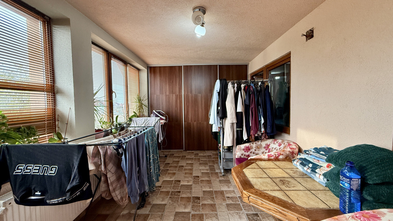 Casa individuala 4 camere, de vanzare - Sanandrei 12, foxfort.ro