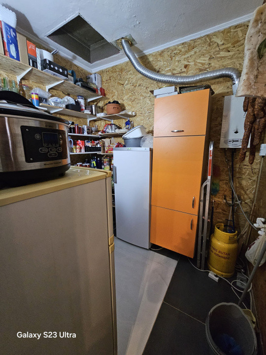 Casa individuala 20 camere, teren 1015 mp, zona Parneava 8, foxfort.ro