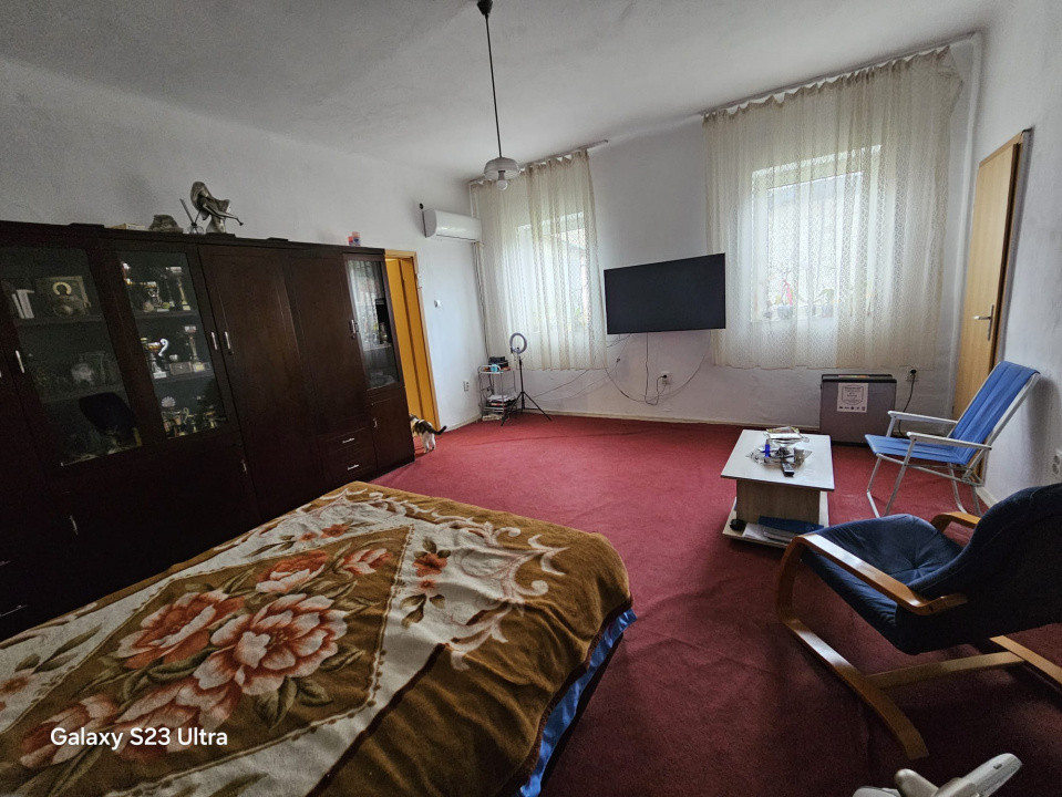 Casa individuala 20 camere, teren 1015 mp, zona Parneava 11, foxfort.ro