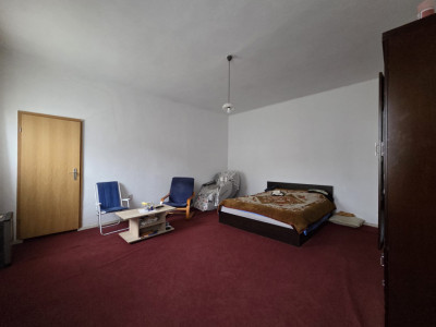 Casa individuala 20 camere, teren 1015 mp, zona Parneava imagine mica 3, foxfort.ro