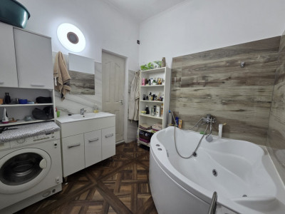 Casa individuala 20 camere, teren 1015 mp, zona Parneava imagine mica 5, foxfort.ro