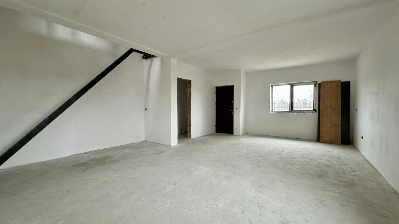 Duplex cu 3 camere, pod mansardabil si panouri fotovoltaice - Calea Urseni 3, foxfort.ro