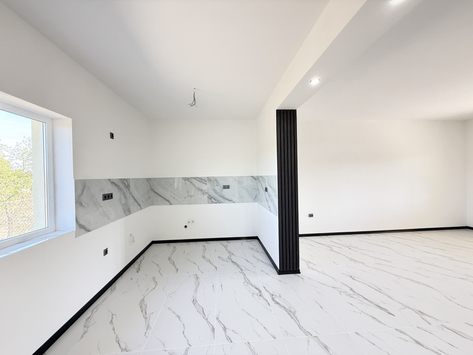 COMISION 0% Duplex cu 3 camere de vanzare in Beregsau Mare 14, foxfort.ro