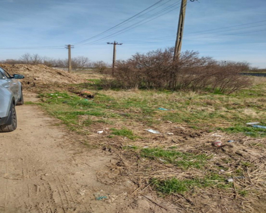 Teren intravilan de 5096 mp cu front de 37 ml, zona Sag 2, foxfort.ro