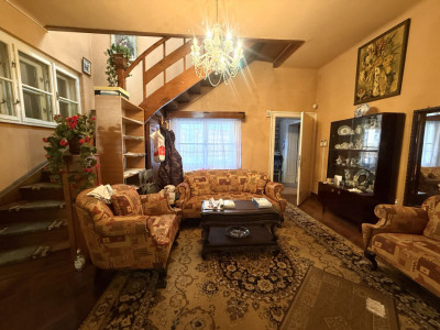 Spatiu de birou sau rezidential, P + 1E, 186 mp in centrul orasului