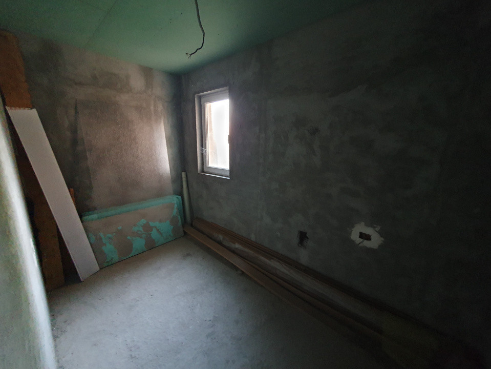 Casa individuala cu 5 camere si 2 bai, Central Jebel 11, foxfort.ro