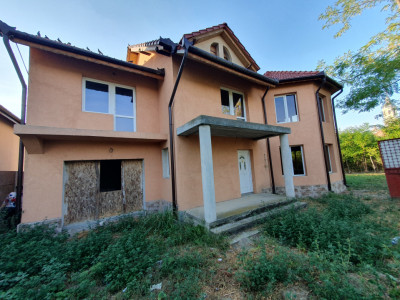 Casa individuala cu 5 camere si 2 bai, Central Jebel imagine mica 2, foxfort.ro