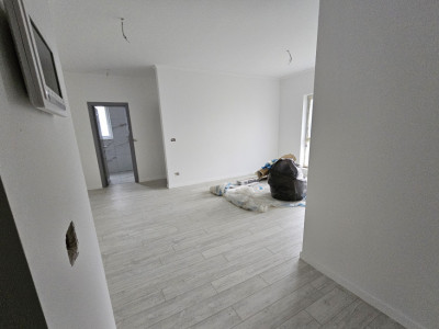 Apartament cu 2 camere, etaj 1 + balcon - Gradiste Arad imagine mica 3, foxfort.ro