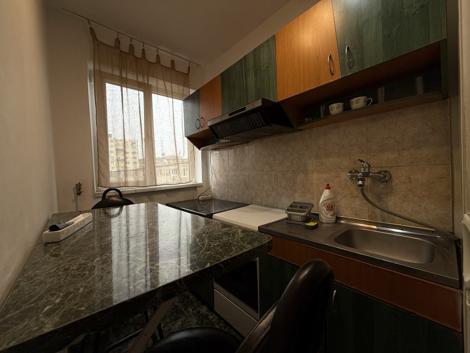 Apartament cu 2 camere de vanzare in Timisoara, zona Circumvalatiunii 9, foxfort.ro