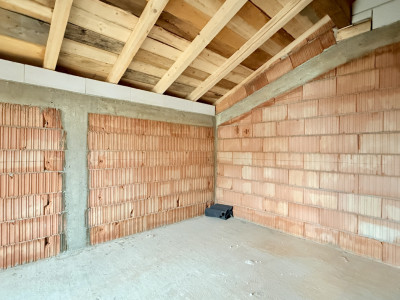 Duplex cu 3 camere si 2 bai si teren de 250 mp, zona Mosnita Veche imagine mica 6, foxfort.ro