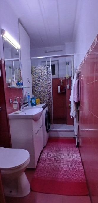 Apartament cu 3 camere, etaj intermediar, mobilat-utilat, zona Dacia 14, foxfort.ro