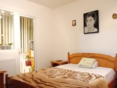 Apartament cu 3 camere, etaj intermediar, mobilat-utilat, zona Dacia imagine mica 6, foxfort.ro