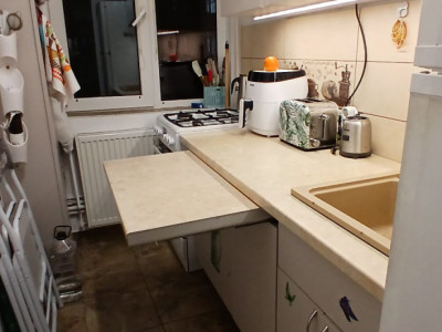 Apartament cu 3 camere, etaj intermediar, mobilat-utilat, zona Dacia imagine mica 9, foxfort.ro