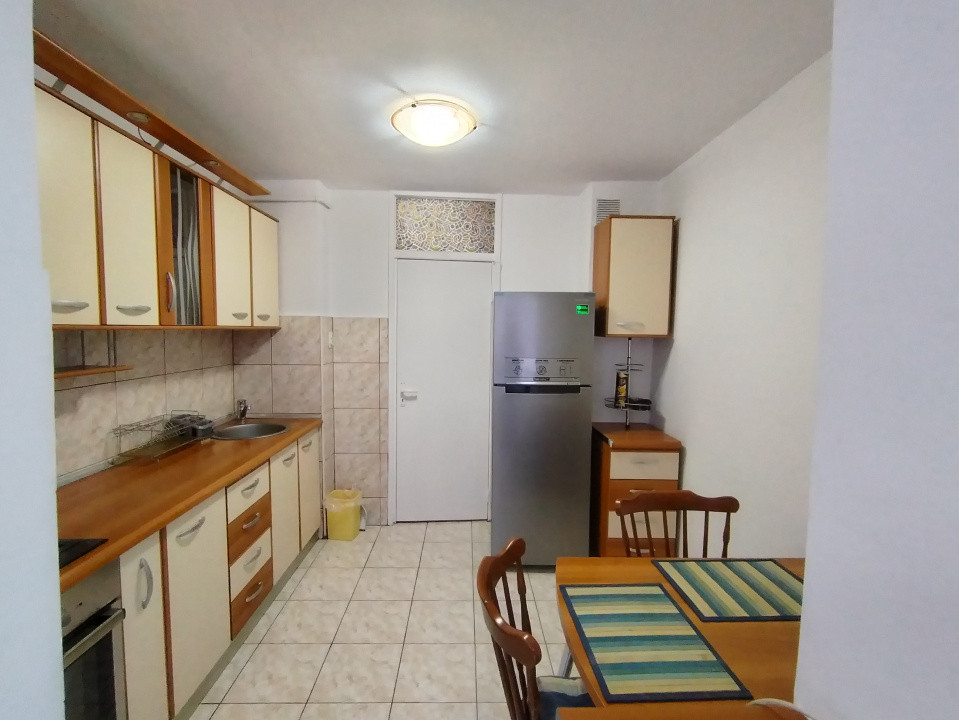 Apartament cu 2 camere de inchiriat in Timisoara, zona Soarelui 4, foxfort.ro
