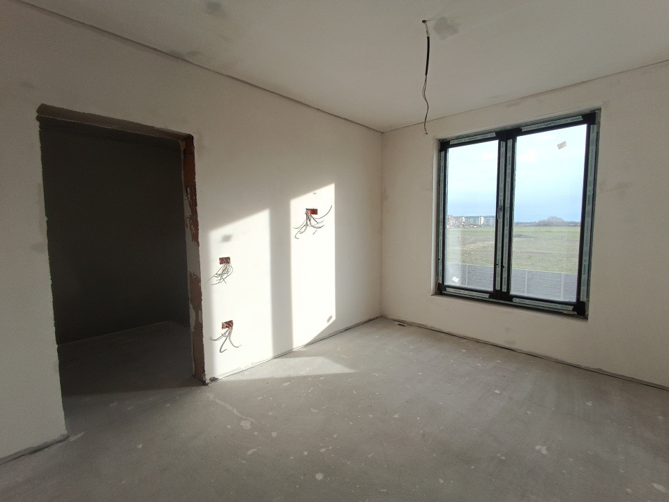 Casa insiruita cu 3 camere si teren de 200 mp, Parter + Etaj, zona Giroc 12, foxfort.ro