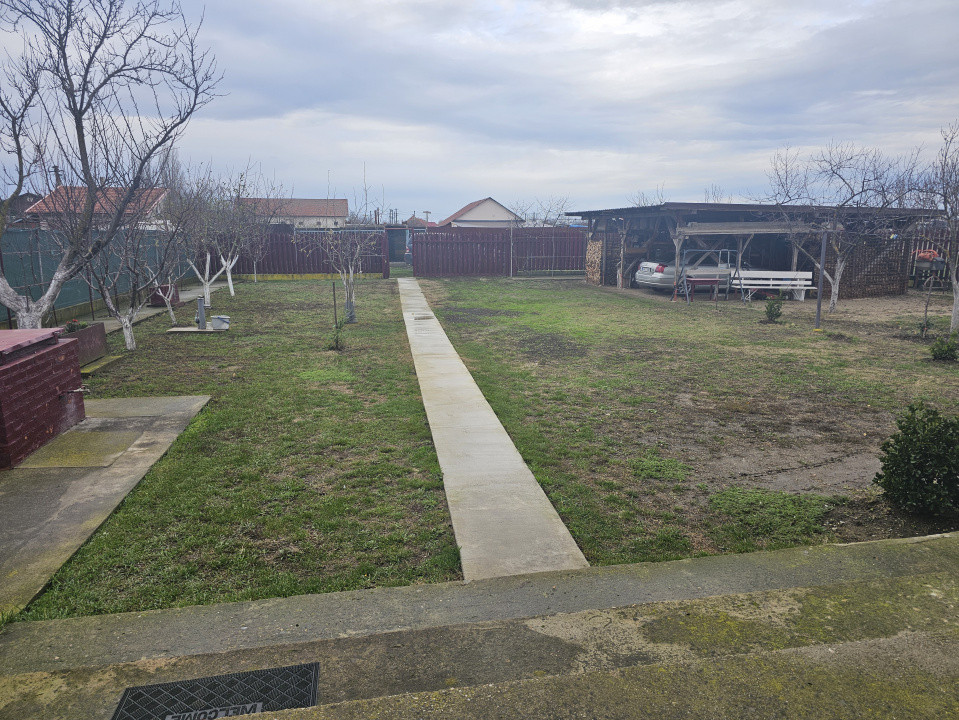 Casa individuala cu 7 camere, spatioasa in Sofronea 25, foxfort.ro