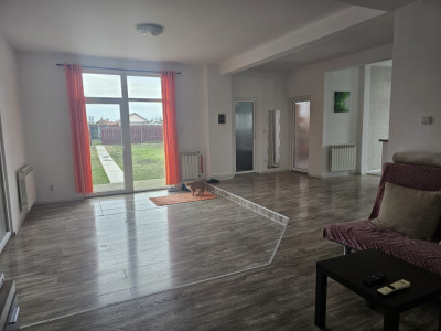 Casa individuala cu 7 camere, spatioasa in Sofronea imagine mica 4, foxfort.ro