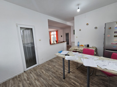 Casa individuala cu 7 camere, spatioasa in Sofronea imagine mica 11, foxfort.ro