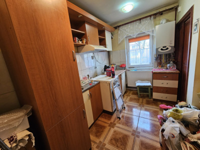 Apartament cu 3 camere, decomandat cu vedere pe 3 parti - zona Miorita imagine mica 3, foxfort.ro