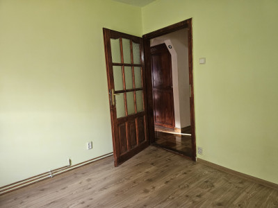 Apartament cu 3 camere, decomandat cu vedere pe 3 parti - zona Miorita imagine mica 11, foxfort.ro