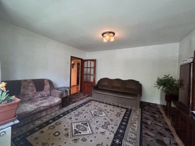 Apartament cu 3 camere, decomandat cu vedere pe 3 parti - zona Miorita imagine mica 7, foxfort.ro