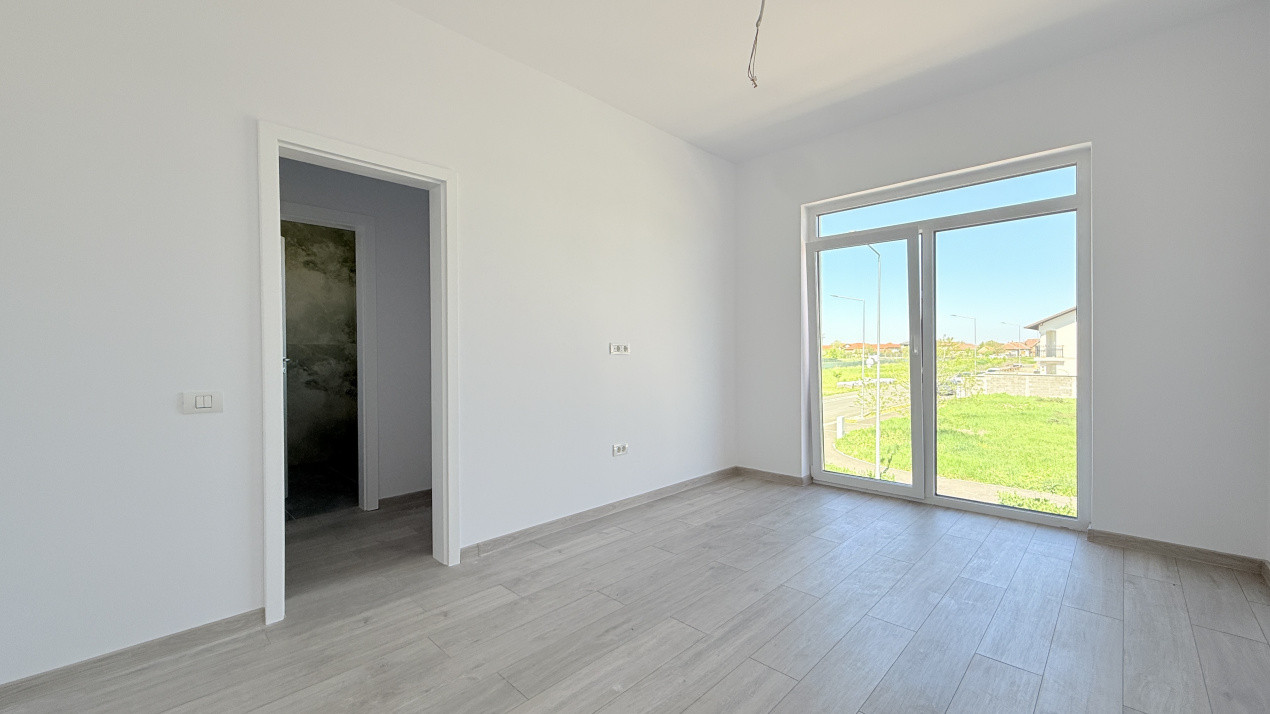 Duplex cu 5 camere de 128 mp utili si teren de 370 mp, zona Giarmata Vii 10, foxfort.ro