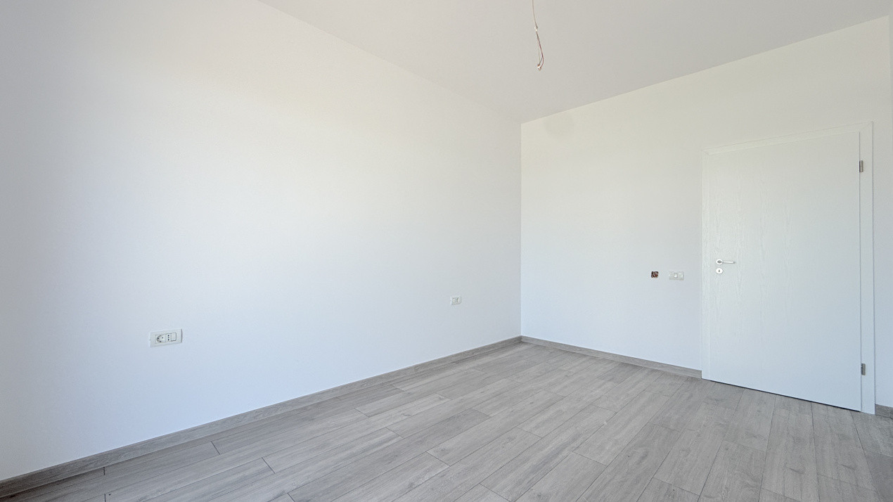 Duplex cu 5 camere de 128 mp utili si teren de 370 mp, zona Giarmata Vii 11, foxfort.ro