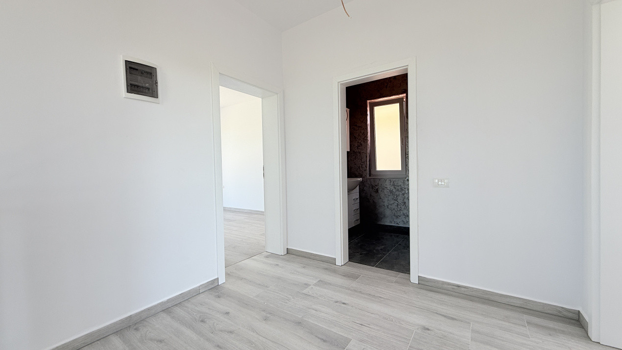 Duplex cu 5 camere de 128 mp utili si teren de 370 mp, zona Giarmata Vii 19, foxfort.ro