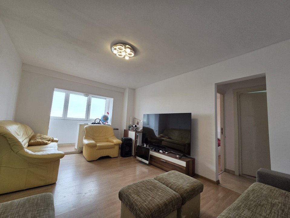 Apartament cu 4 camere de inchiriat pe Malul Muresului 3, foxfort.ro
