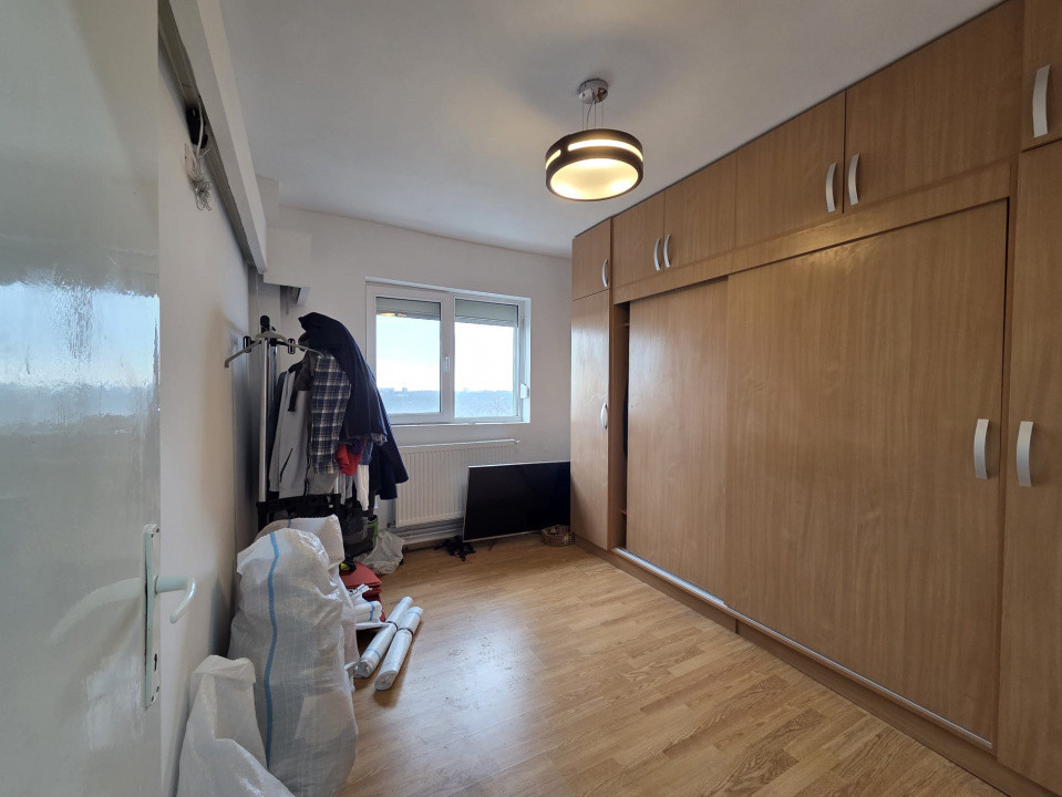 Apartament cu 4 camere de inchiriat pe Malul Muresului 5, foxfort.ro