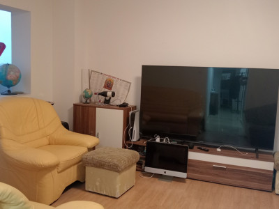 Apartament cu 4 camere de inchiriat pe Malul Muresului