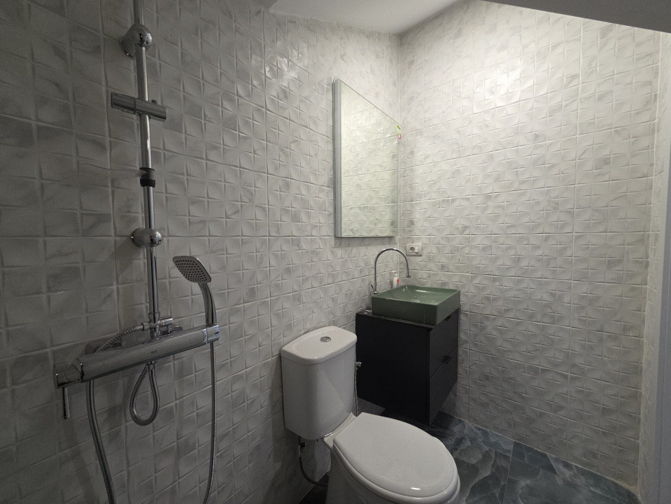 De inchiriat, apartament ultracentral la curte comuna 4, foxfort.ro