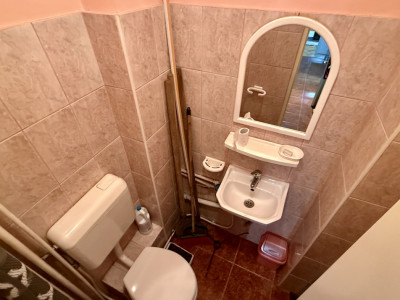 Apartament cu 3 camere si 2 bai de inchiriat, zona Circumvalatiuni imagine mica 9, foxfort.ro