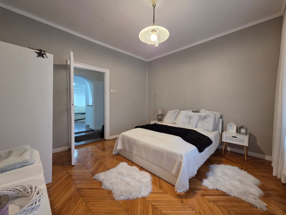 De vanzare apartament de lux cu 5 camere in Arad, zona Ultracentral 4, foxfort.ro