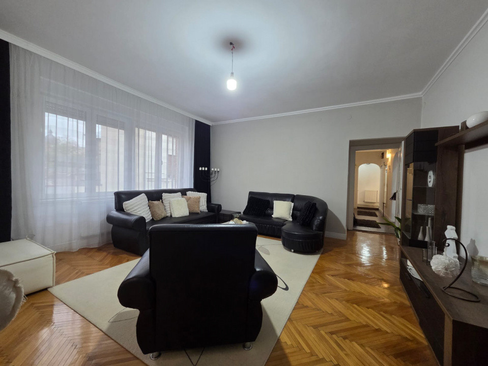 De vanzare apartament de lux cu 5 camere in Arad, zona Ultracentral 7, foxfort.ro