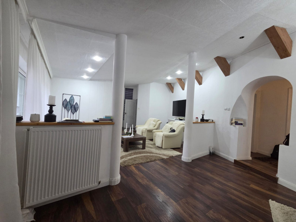 De vanzare apartament de lux cu 5 camere in Arad, zona Ultracentral 12, foxfort.ro