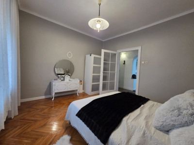De vanzare apartament de lux cu 5 camere in Arad, zona Ultracentral imagine mica 5, foxfort.ro