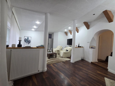 De vanzare apartament de lux cu 5 camere in Arad, zona Ultracentral imagine mica 12, foxfort.ro