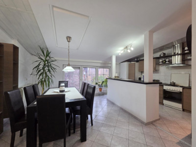 De vanzare apartament de lux cu 5 camere in Arad, zona Ultracentral imagine mica 15, foxfort.ro