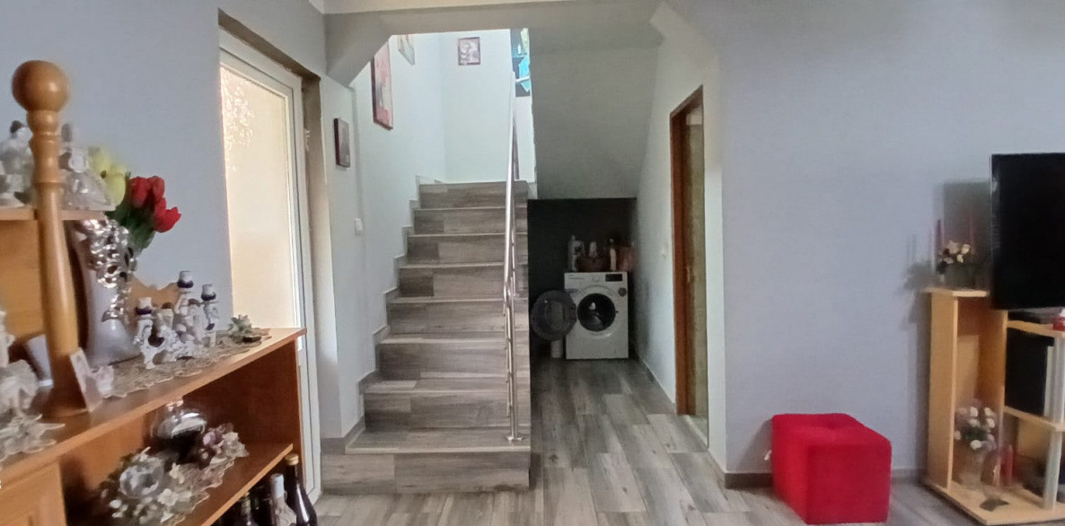 Casa individuala cu 5 camere P+M in Sanmihaiu Roman  4, foxfort.ro