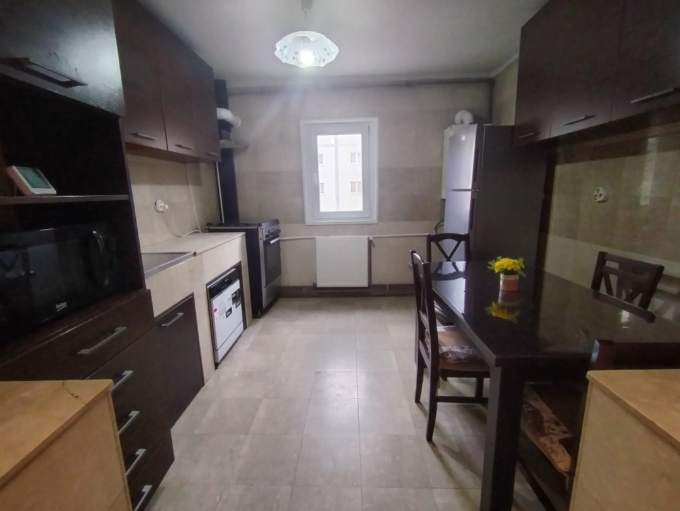 Apartament cu 3 camere de inchiriat in Timisoara, zona Girocului 1, foxfort.ro